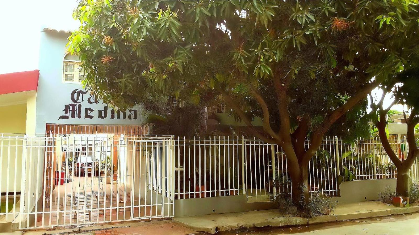 Casa Medina Calle 16 # 20 -114 Barrio Jardin *